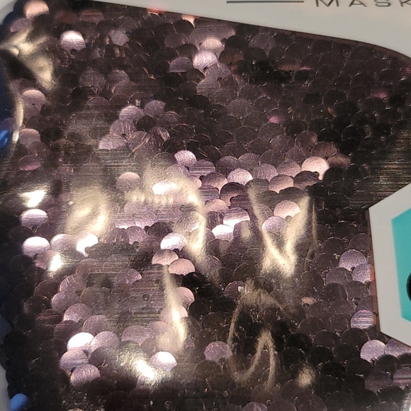Sequins Face Mask - Picture 7 of 7
